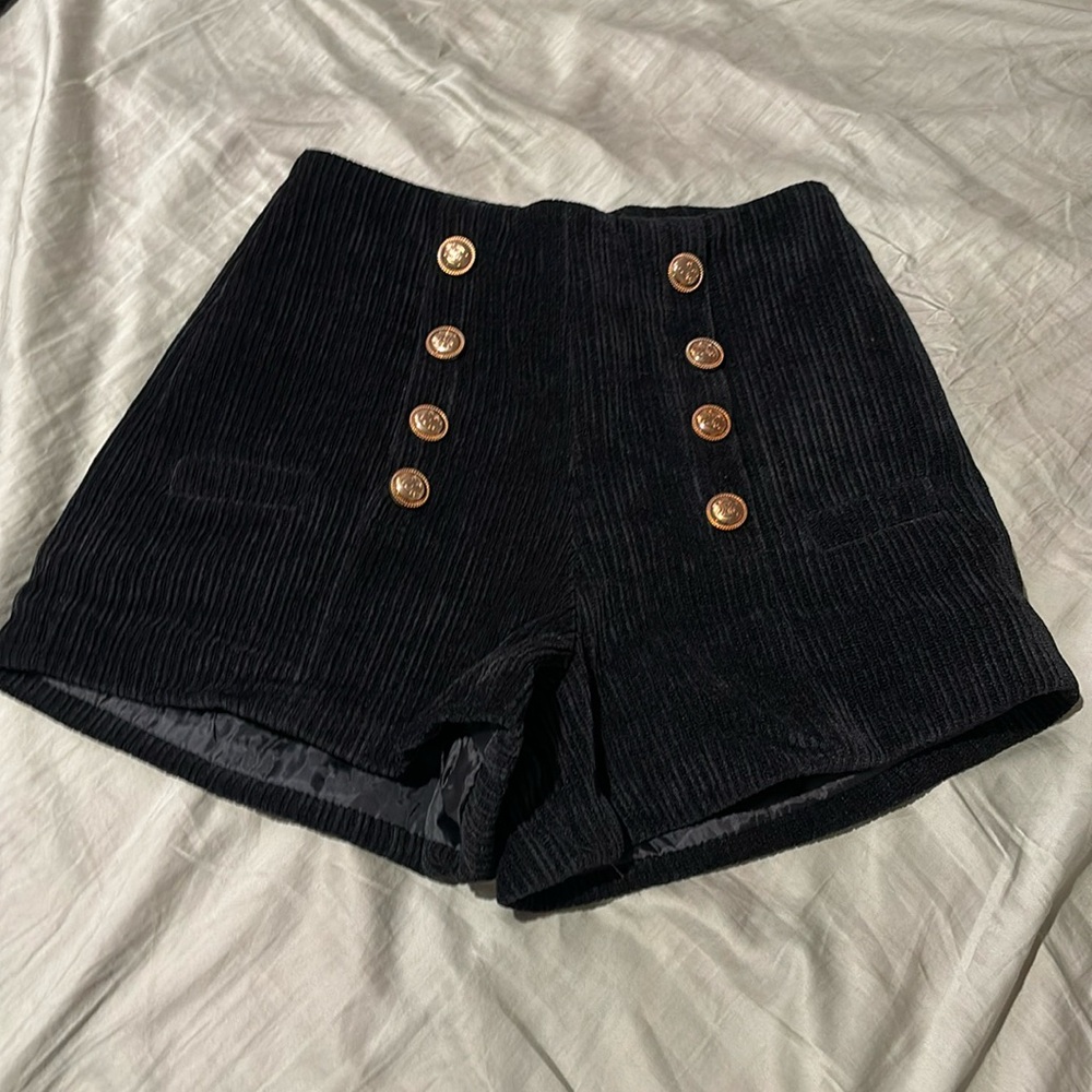 Black shorts for fall (s)
